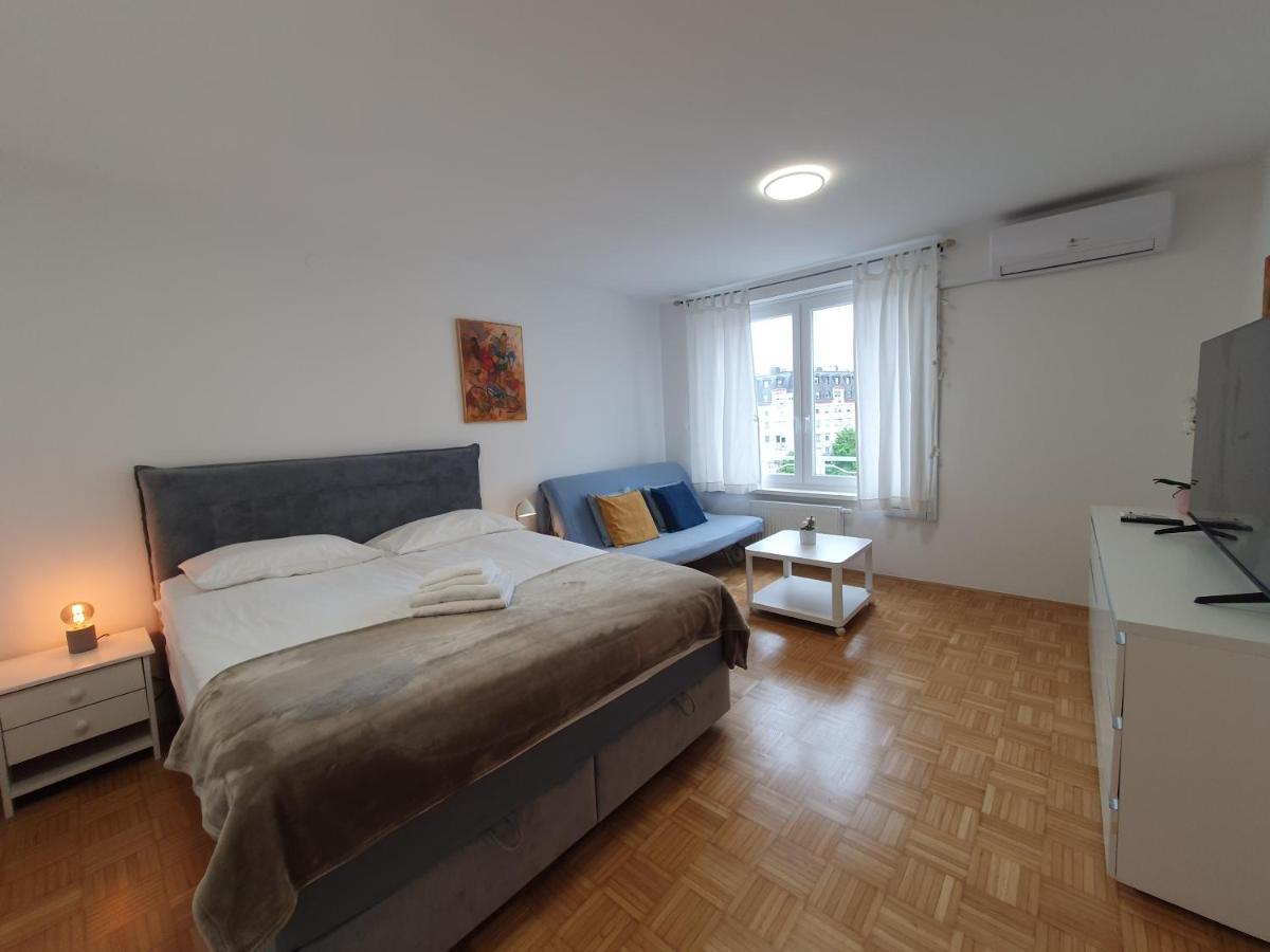 Apartment Zala With Free Parking Tour As Ljubljana Exterior photo